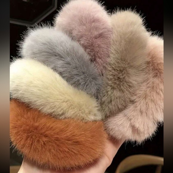 6 pcs Plush Fluffy Hair Scrunchies – Soft Faux Fur Set in Warm Neutral Tones - Picture 1 of 7